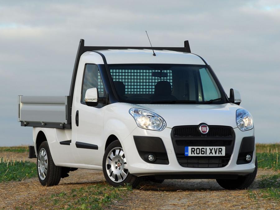  Fiat Doblo Work Up 2011 года  (UK) (фото 8 из 14)